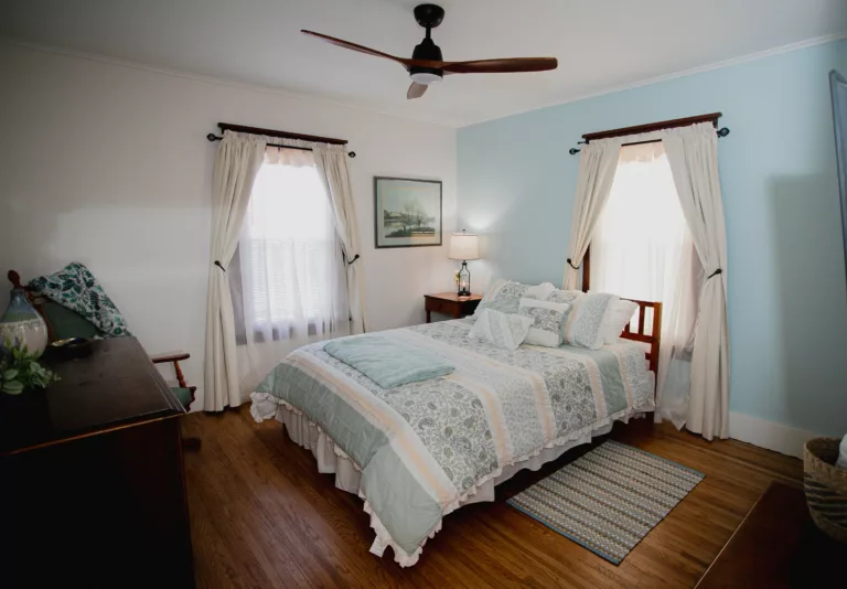 back bedroom 3 768x534